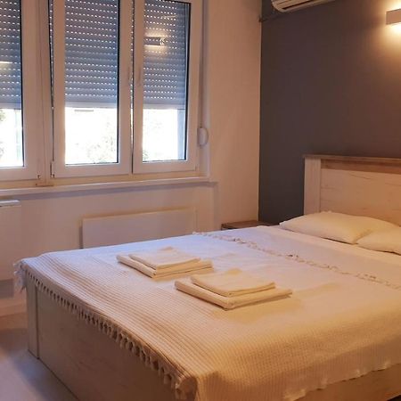 Sofia Apartment Sajmiste Екстер'єр фото