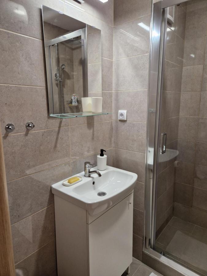 Sofia Apartment Sajmiste Екстер'єр фото
