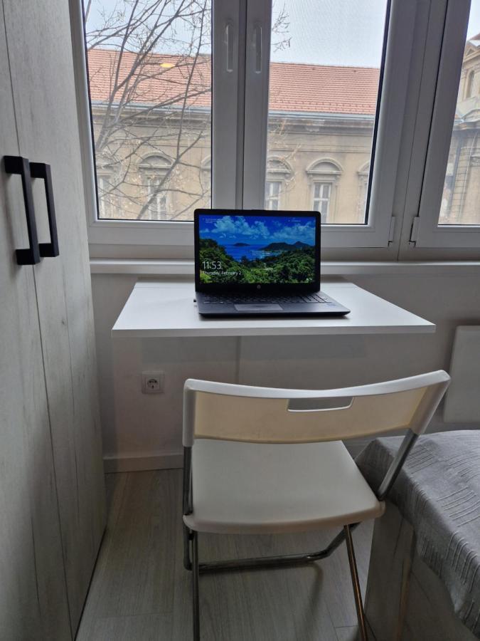 Sofia Apartment Sajmiste Екстер'єр фото